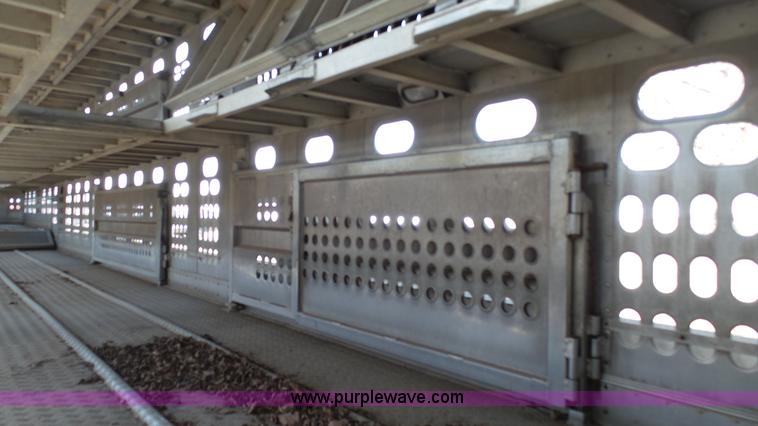 image for item J6266 1998 Barrett livestock trailer