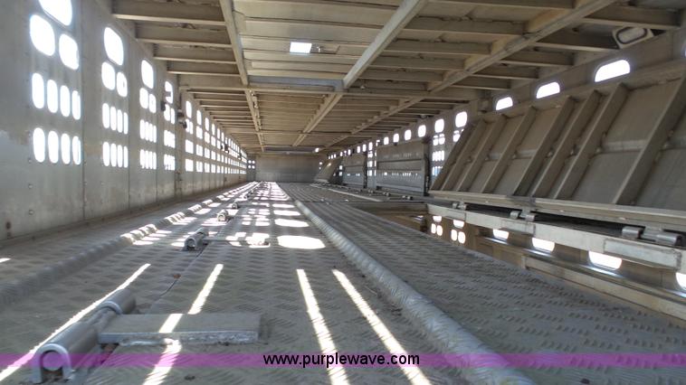 image for item J6266 1998 Barrett livestock trailer