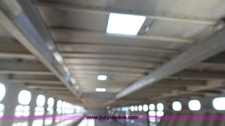 image for item J6266 1998 Barrett livestock trailer