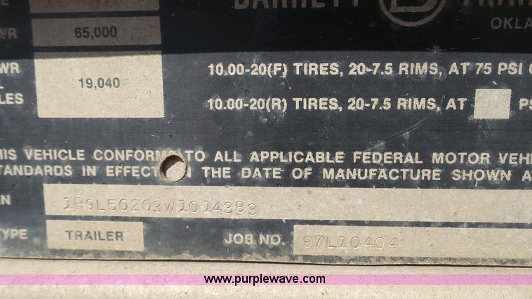 image for item J6266 1998 Barrett livestock trailer