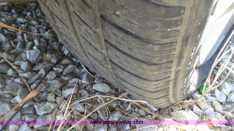 image for item J7252 2007 Ford Taurus SE