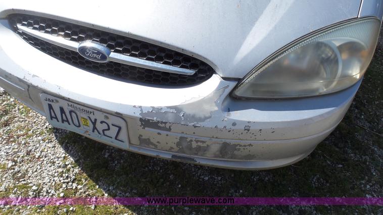 image for item J7255 2003 Ford Taurus SES