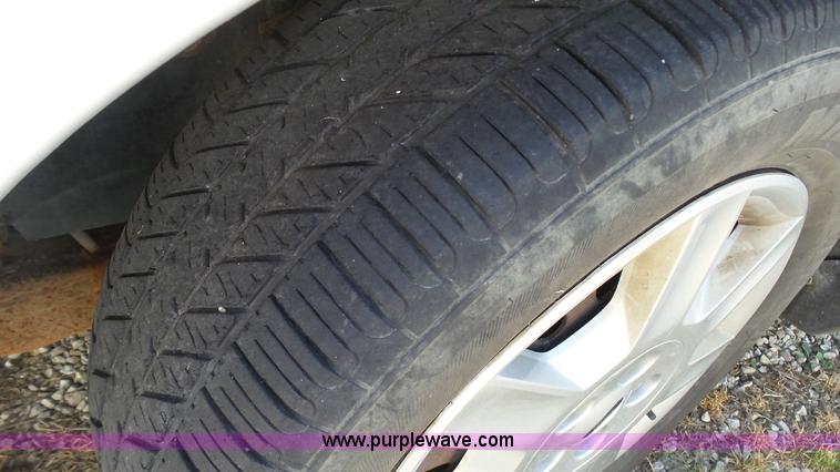 image for item J7255 2003 Ford Taurus SES