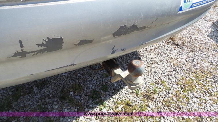 image for item J7255 2003 Ford Taurus SES