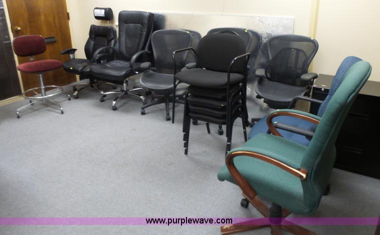 image for item J7506 Approximately 20 chairs