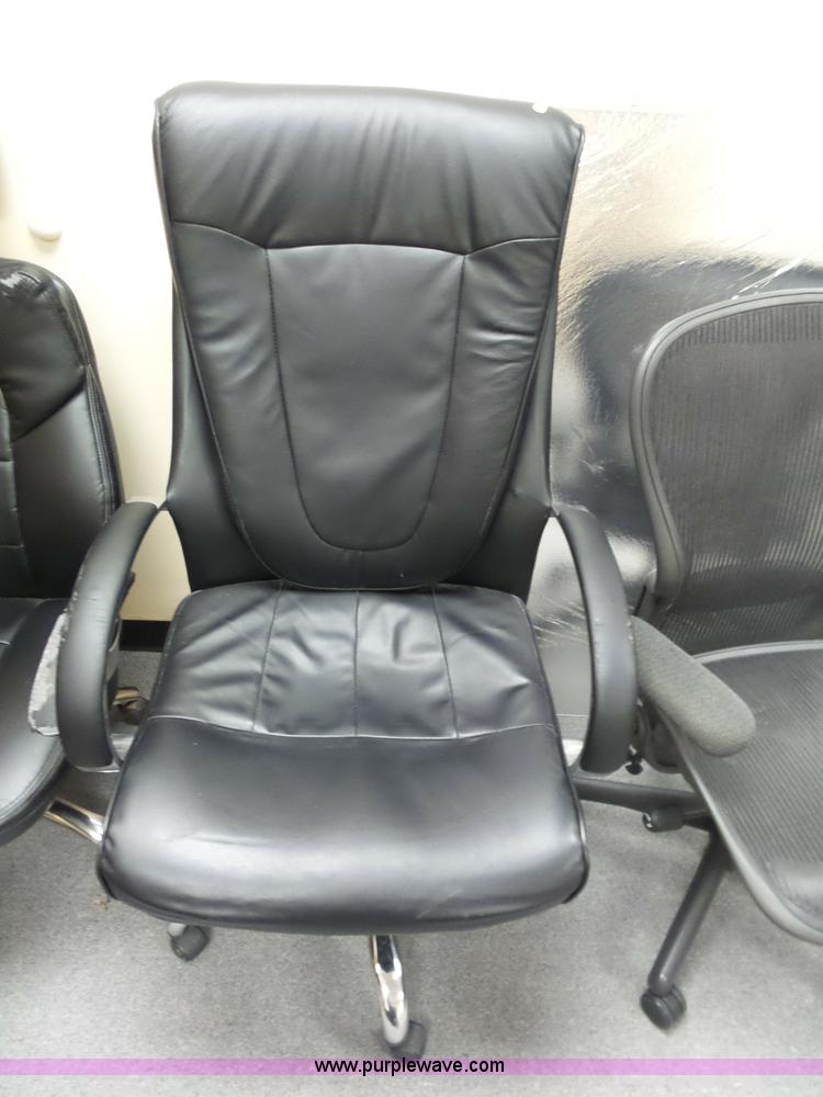 image for item J7506 Approximately 20 chairs