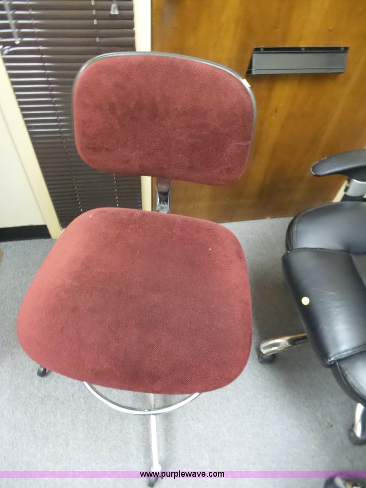 image for item J7506 Approximately 20 chairs