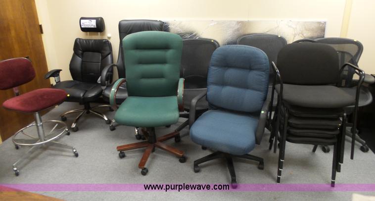 image for item J7506 Approximately 20 chairs