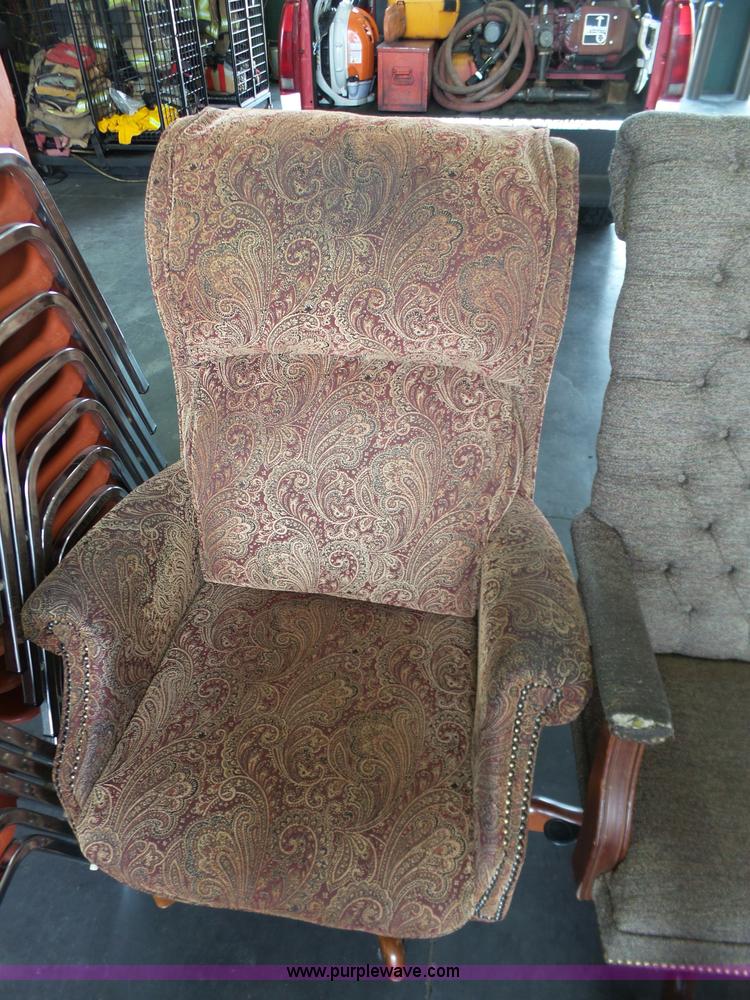 image for item J7506 Approximately 20 chairs