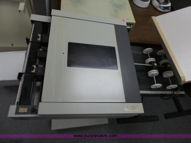 image for item J7507 Office supplies