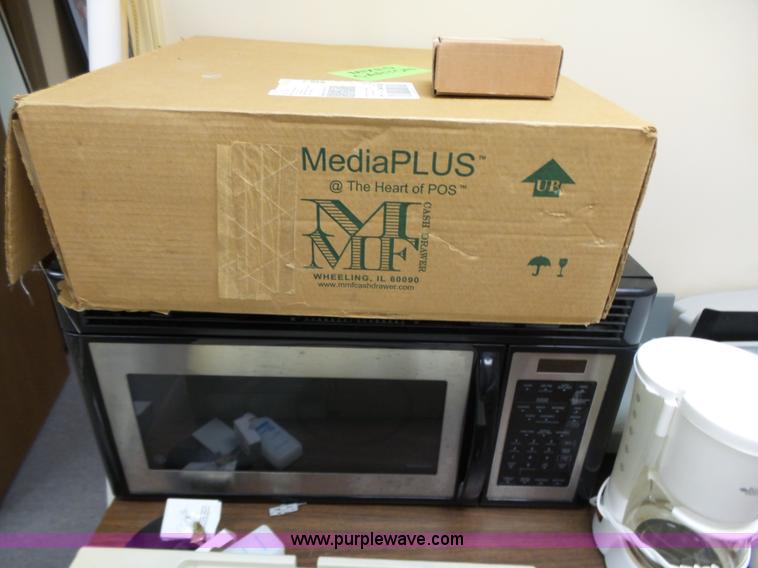 image for item J7507 Office supplies