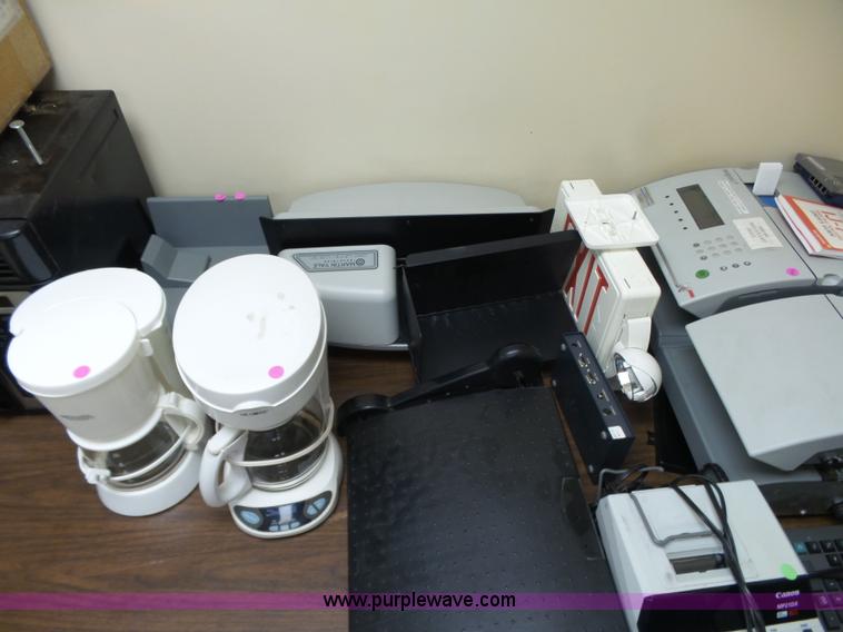 image for item J7507 Office supplies