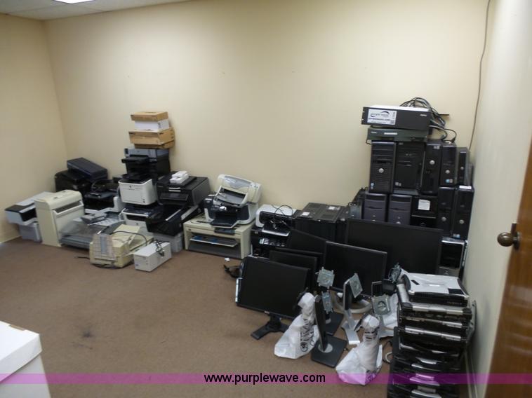 image for item J7508 Computer equipment