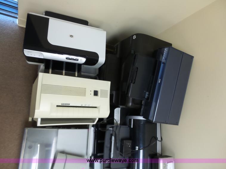 image for item J7508 Computer equipment