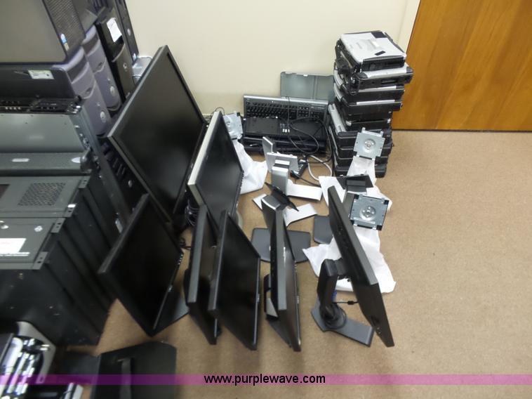 image for item J7508 Computer equipment