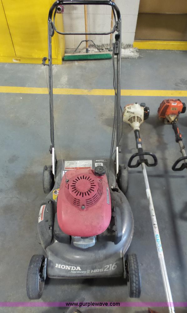 image for item J7509 Lawn and garden equipment