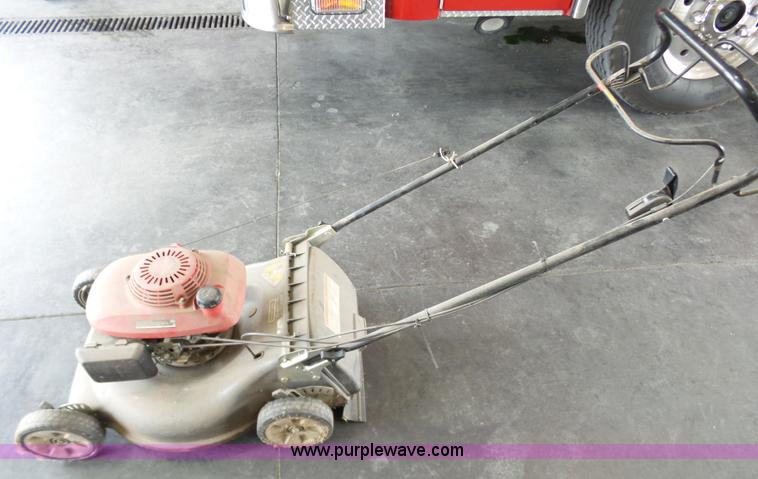image for item J7509 Lawn and garden equipment