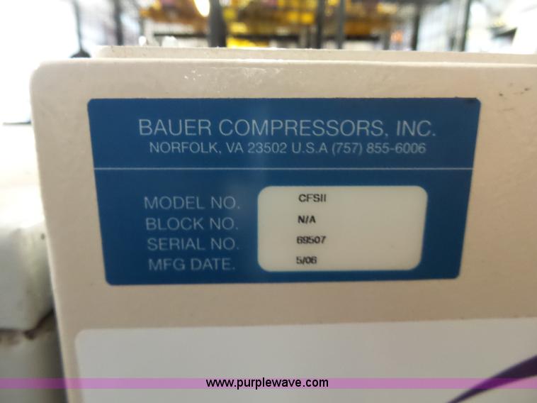 image for item J7510 2006 Bauer compressor dual tank filling station