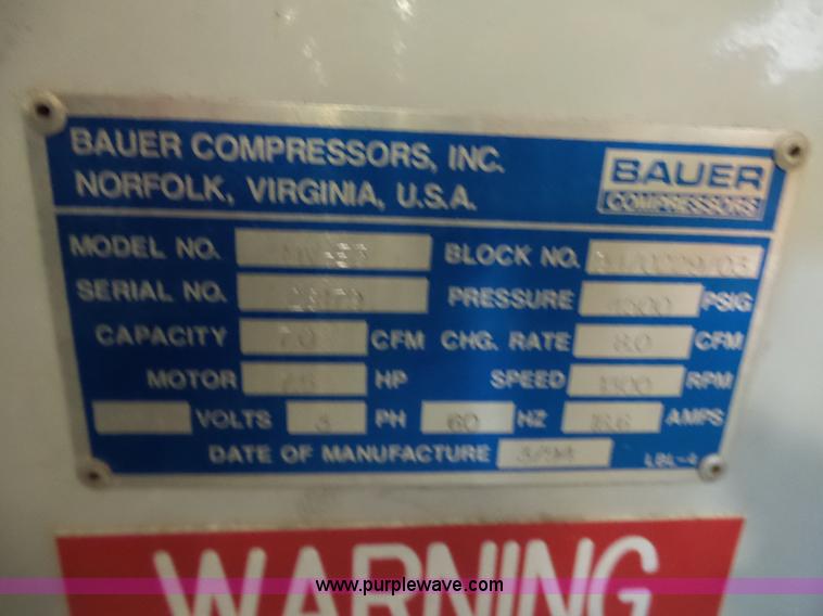 image for item J7510 2006 Bauer compressor dual tank filling station