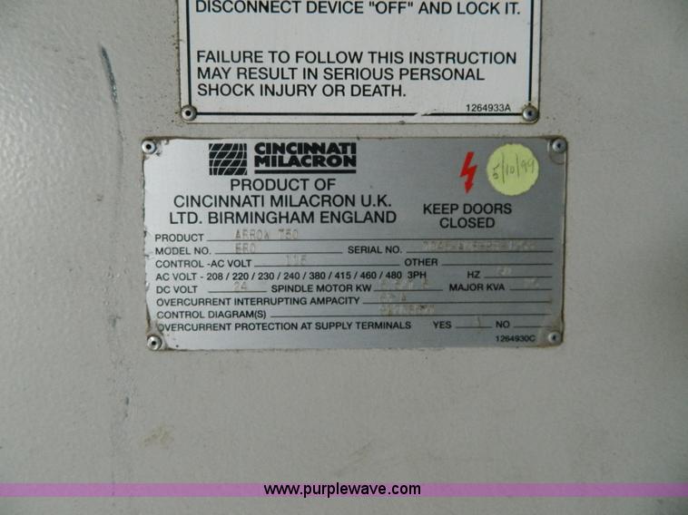 image for item J8983 1998 Cincinnati Arrow 750 FRO CNC vertical machine center