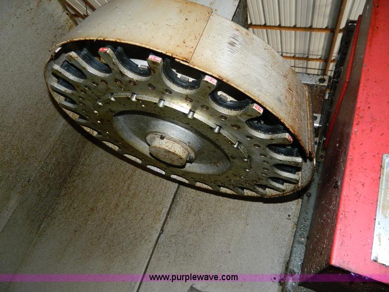 image for item J8983 1998 Cincinnati Arrow 750 FRO CNC vertical machine center