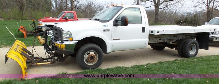 image for item K1332 2004 Ford F350 Super Duty dump flatbed pickup truck