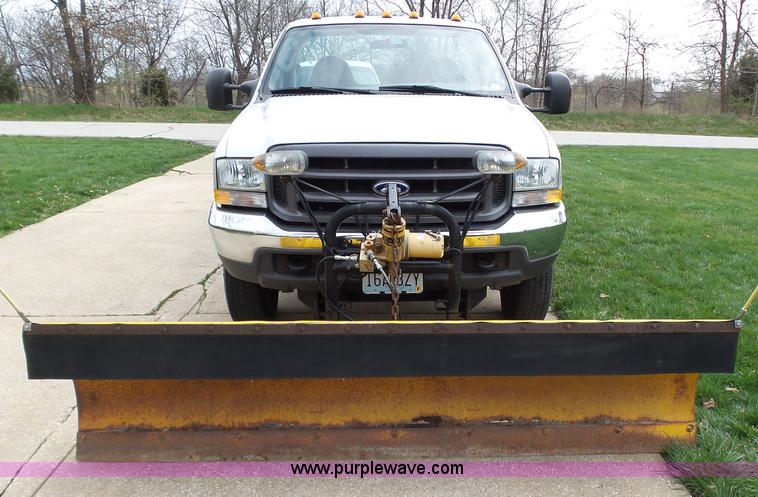 image for item K1332 2004 Ford F350 Super Duty dump flatbed pickup truck