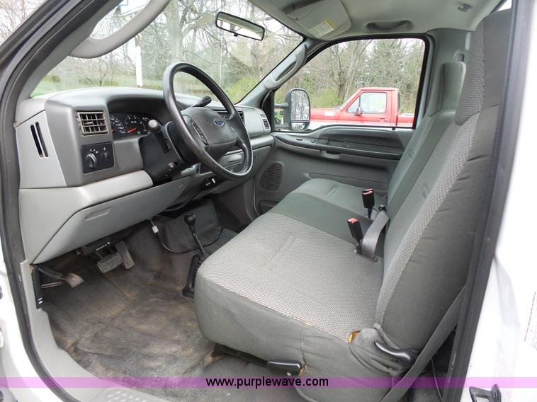 image for item K1332 2004 Ford F350 Super Duty dump flatbed pickup truck