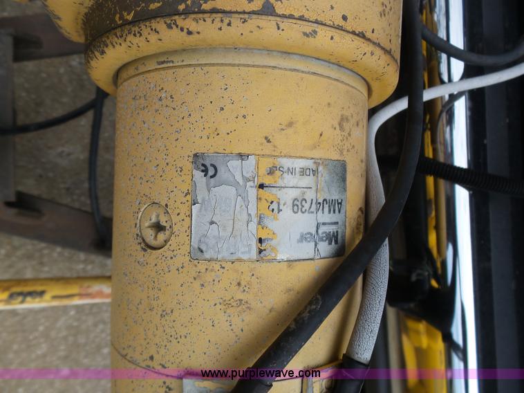 image for item K1332 2004 Ford F350 Super Duty dump flatbed pickup truck