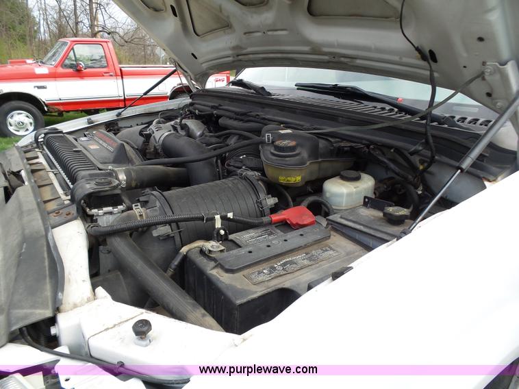 image for item K1332 2004 Ford F350 Super Duty dump flatbed pickup truck