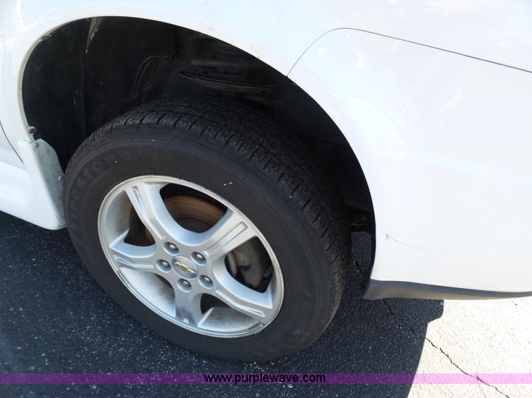 image for item K1358 2005 Chevrolet Uplander handicap accessible van