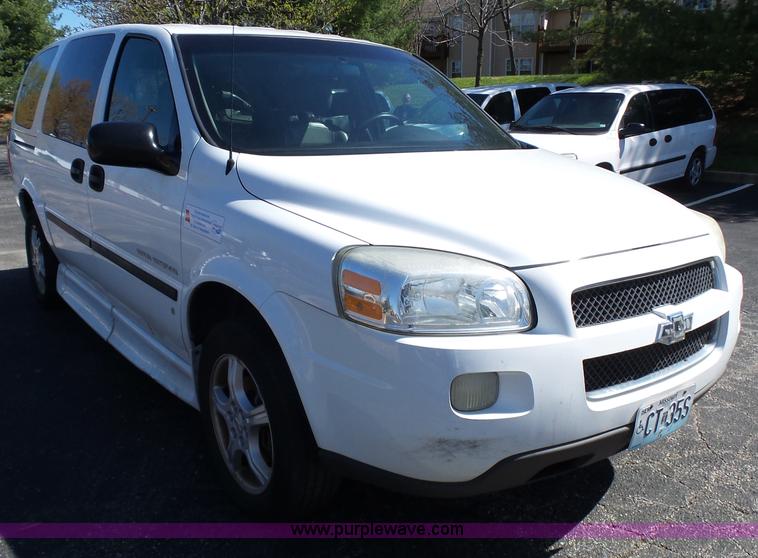 image for item K1359 2006 Chevrolet Uplander handicap accessible van