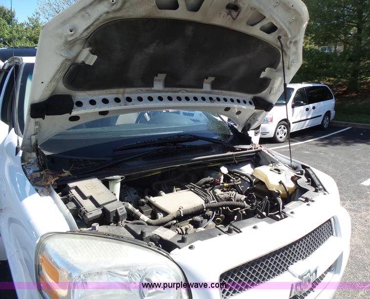 image for item K1359 2006 Chevrolet Uplander handicap accessible van