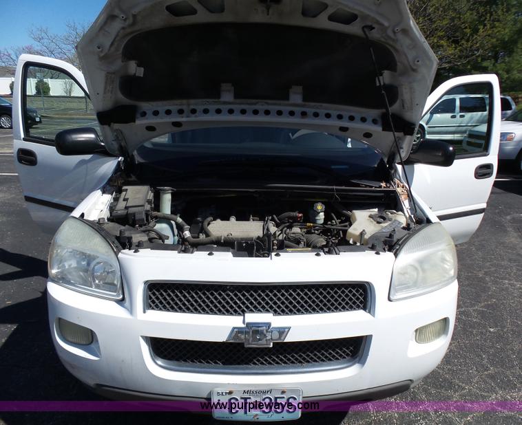 image for item K1359 2006 Chevrolet Uplander handicap accessible van