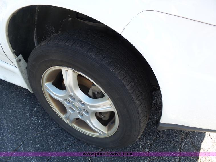 image for item K1359 2006 Chevrolet Uplander handicap accessible van