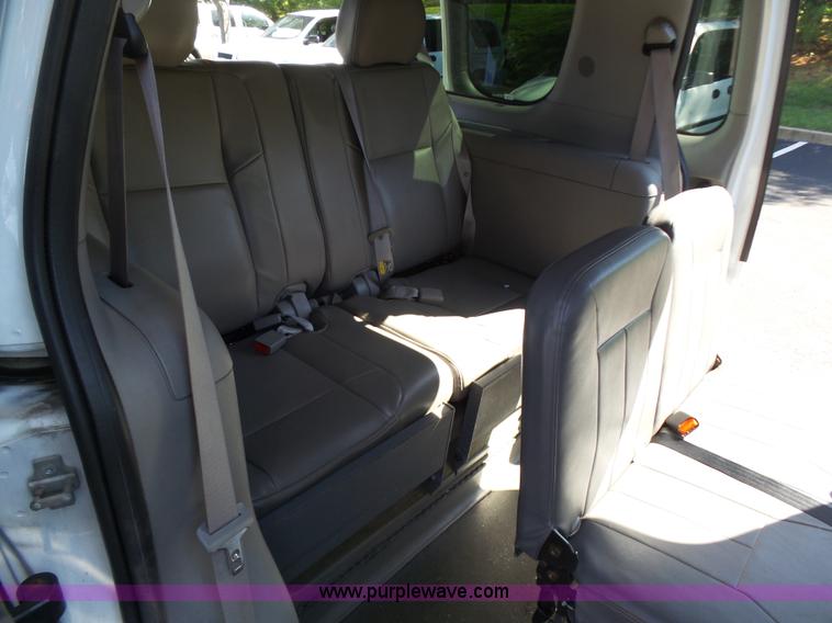 image for item K1360 2006 Chevrolet Uplander handicap accessible van