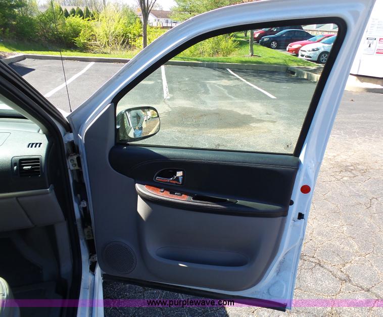 image for item K1360 2006 Chevrolet Uplander handicap accessible van