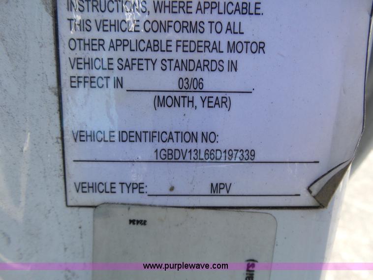 image for item K1360 2006 Chevrolet Uplander handicap accessible van