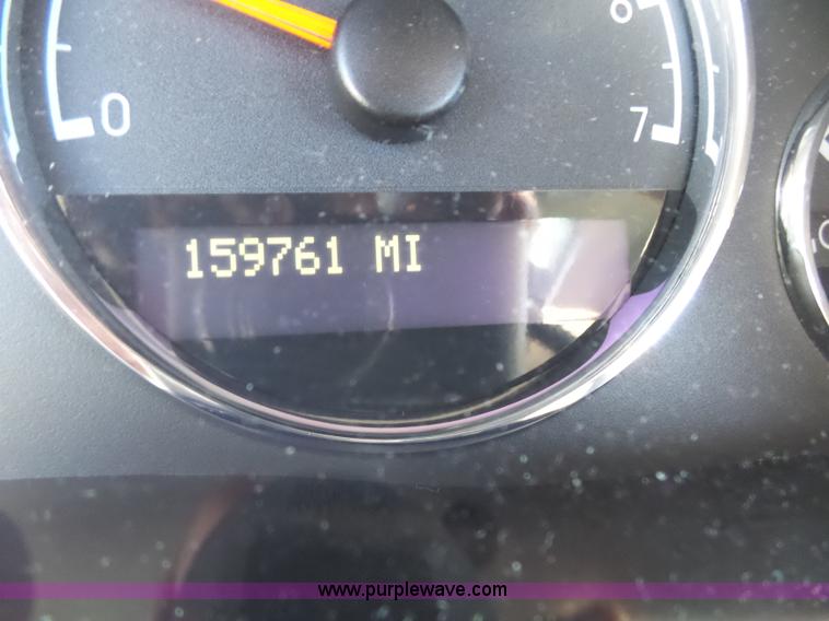 image for item K1360 2006 Chevrolet Uplander handicap accessible van