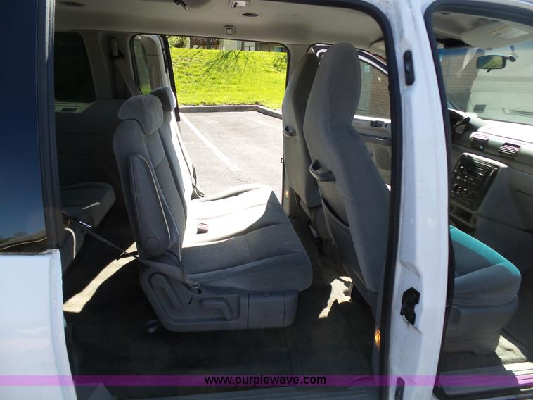 image for item K1361 2006 Ford Freestar SE van
