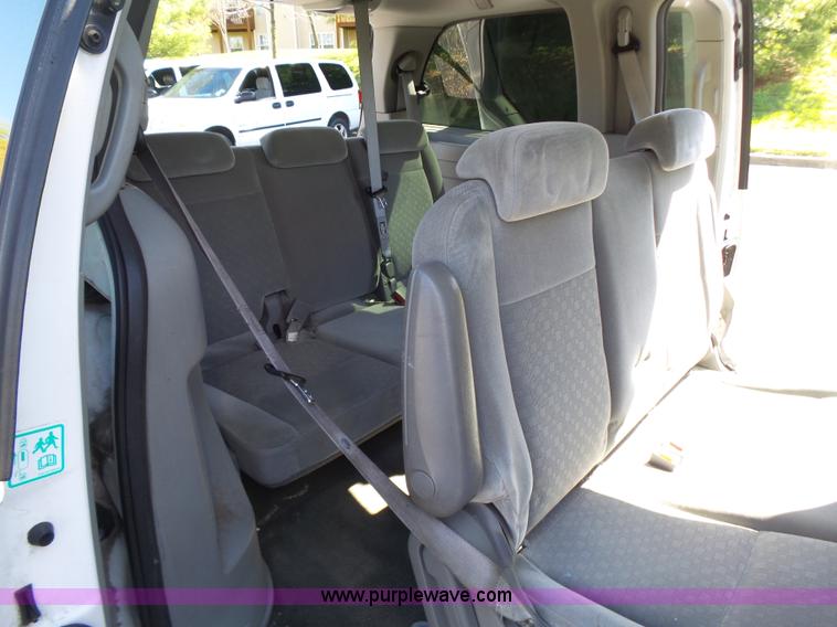 image for item K1361 2006 Ford Freestar SE van