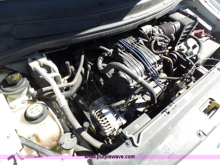 image for item K1361 2006 Ford Freestar SE van