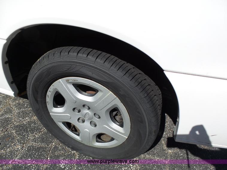 image for item K1361 2006 Ford Freestar SE van