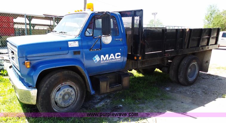 image for item K1385 1988 Chevrolet C70 flatbed truck