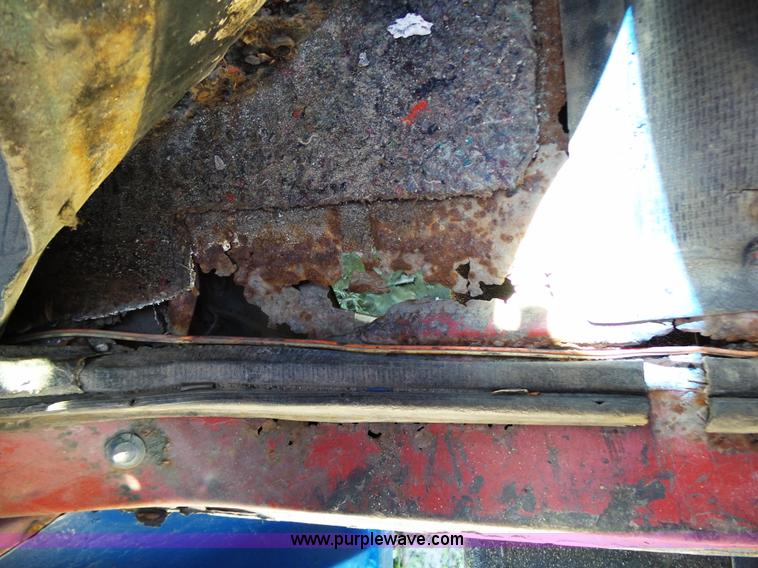 image for item K1385 1988 Chevrolet C70 flatbed truck