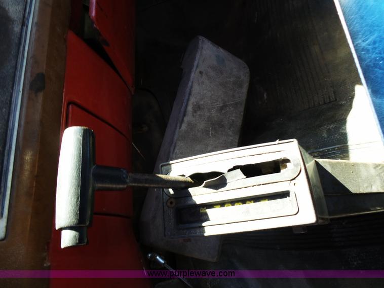 image for item K1385 1988 Chevrolet C70 flatbed truck