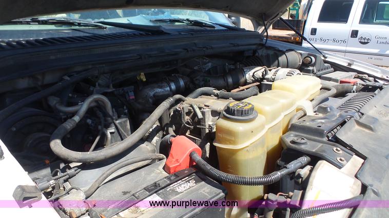 image for item K4506 2000 Ford F250 Super Duty flatbed pickup truck