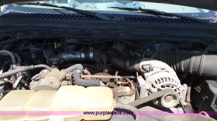 image for item K4506 2000 Ford F250 Super Duty flatbed pickup truck