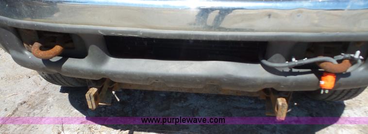 image for item K4506 2000 Ford F250 Super Duty flatbed pickup truck