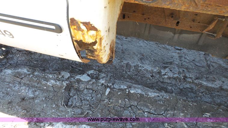 image for item K4506 2000 Ford F250 Super Duty flatbed pickup truck